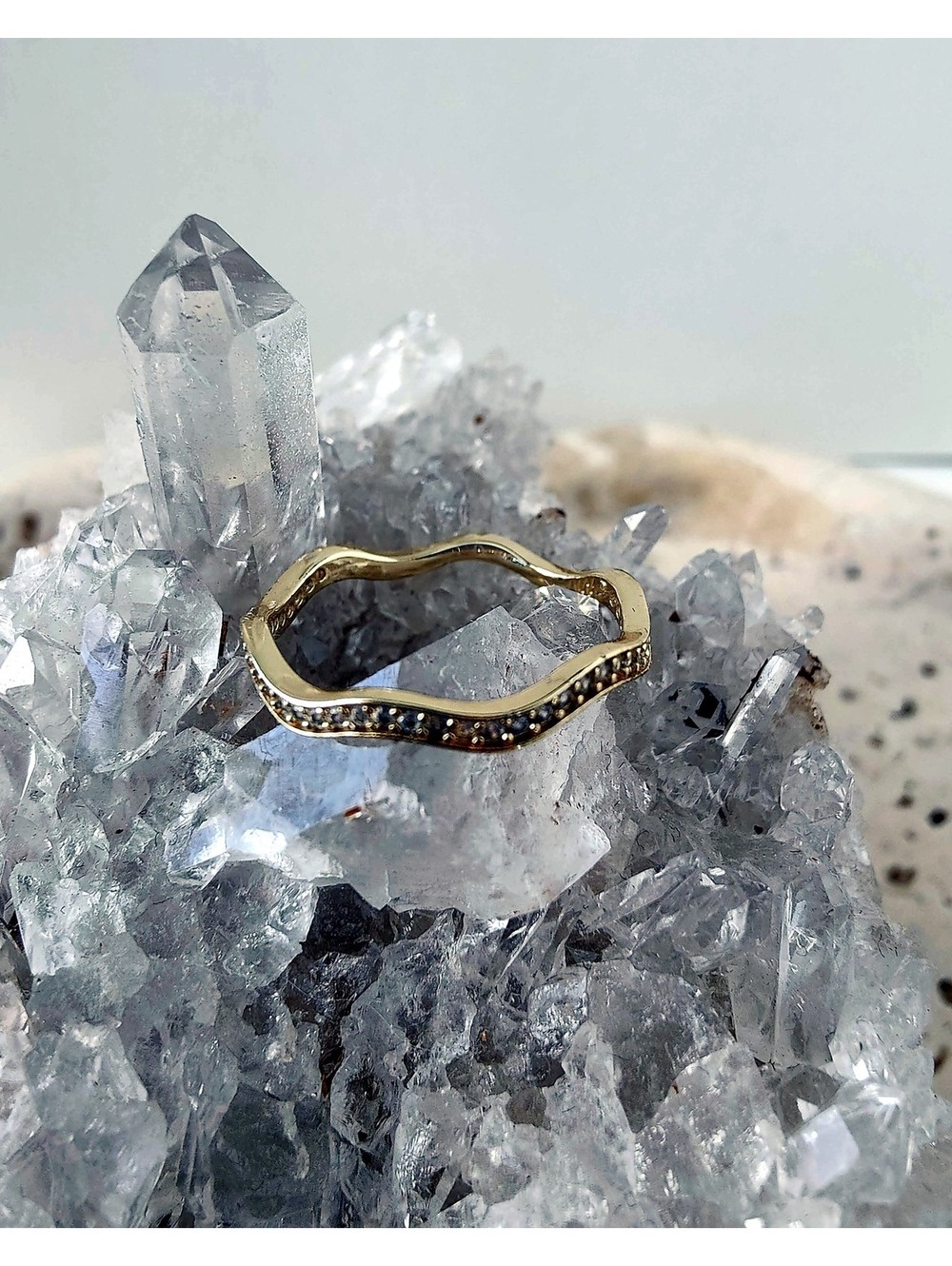 14K Gold Filled Wavy Pavé Band Ring Size 6.25